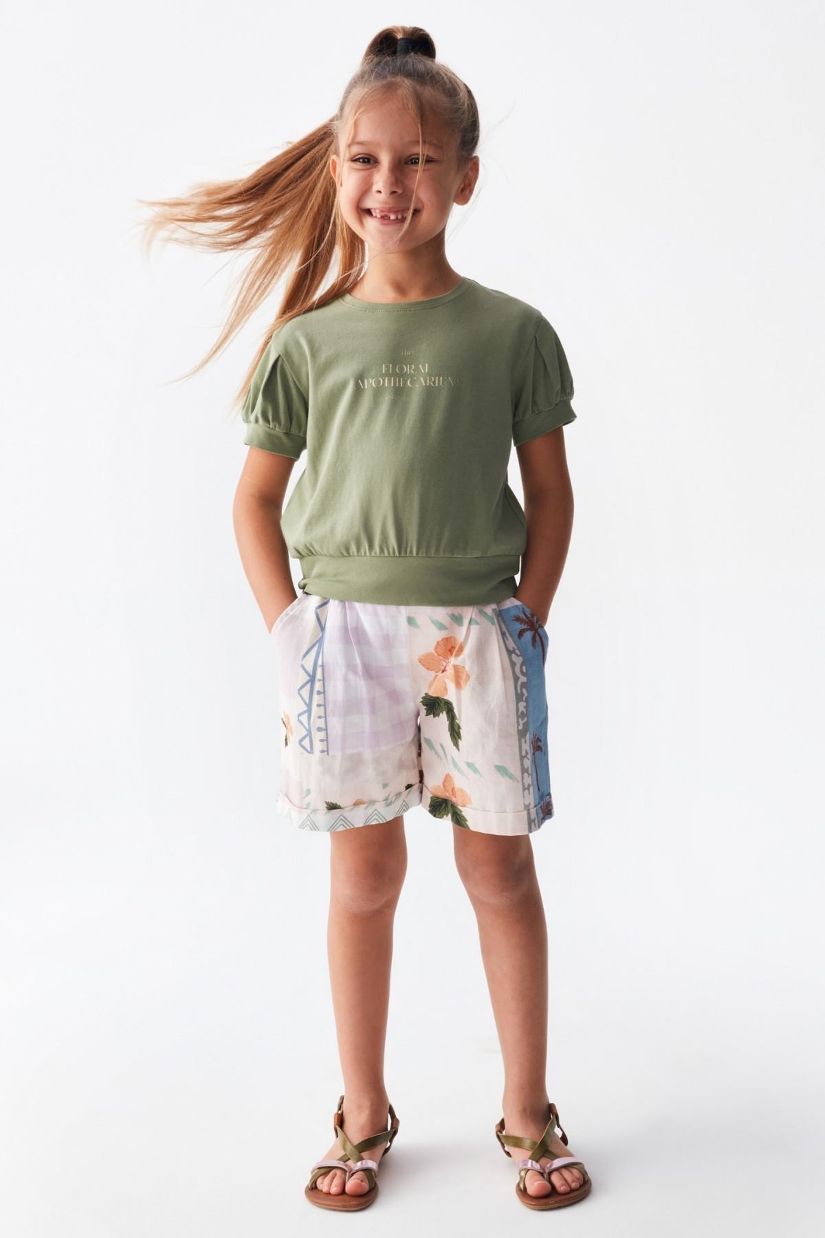 4-8 Yaş Adı Şahane Kız Çocuk Şort-Pembe