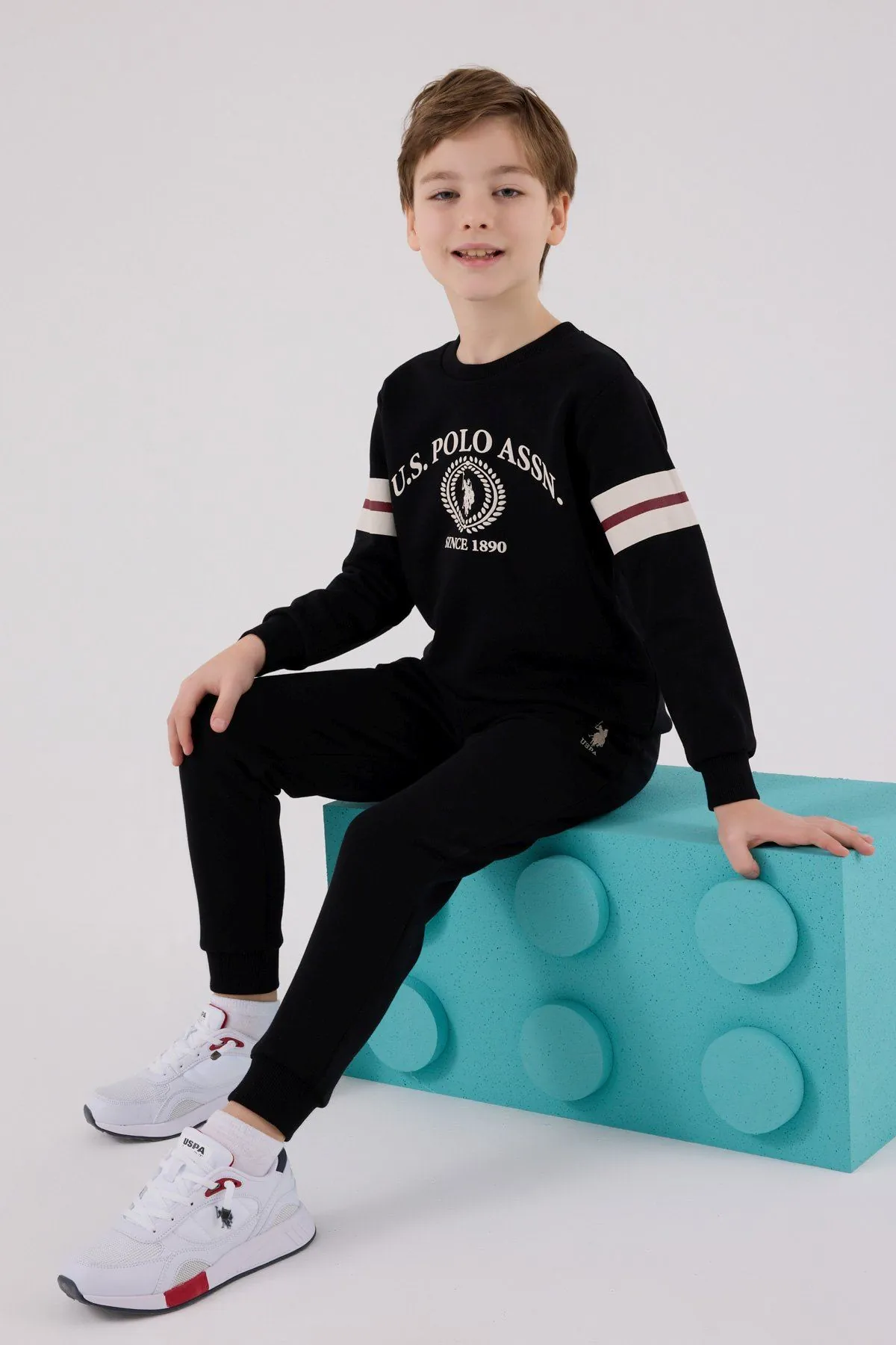 4-15 Yaş Lisanslı Us Polo Assn Erkek Çocuk Takım-Siyah