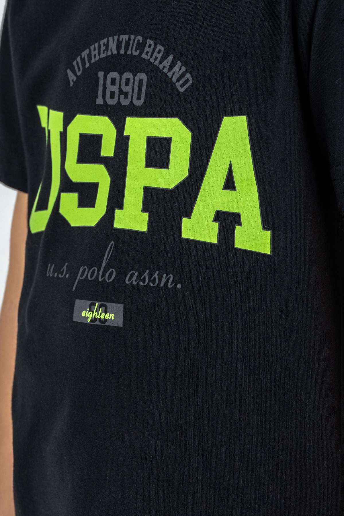 4-15 Yaş Lisanslı Us Polo Assn Erkek Çocuk Takım-Siyah