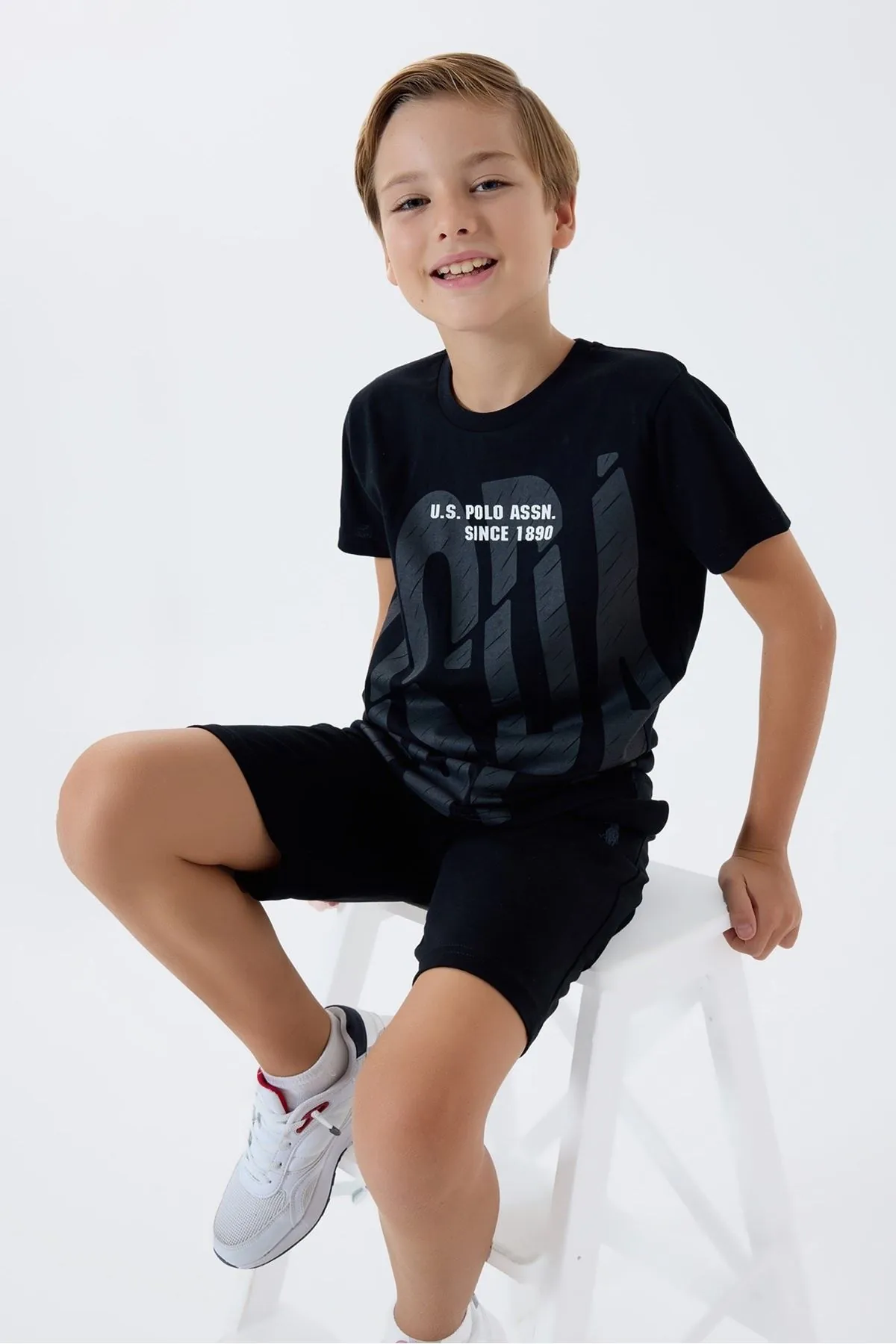 4-15 Yaş Lisanslı Us Polo Assn Erkek Çocuk Takım-Siyah