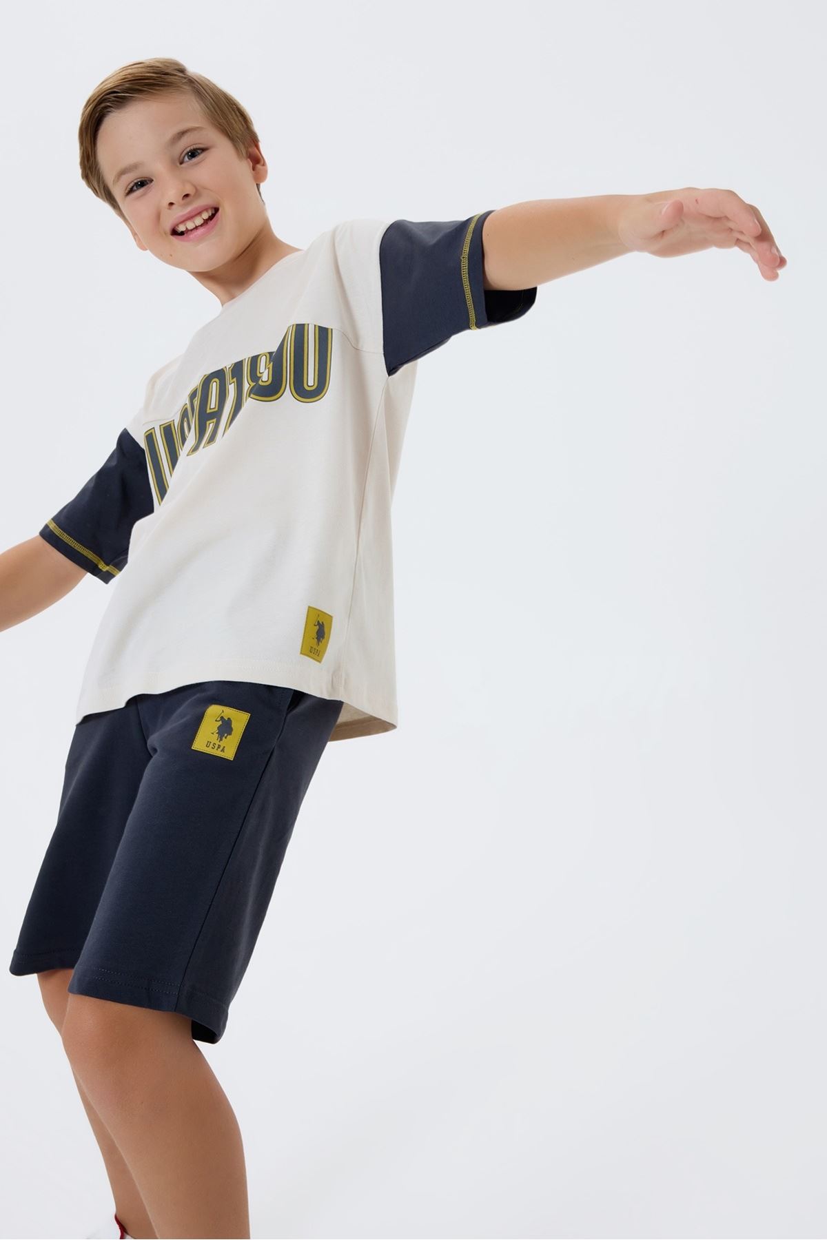 4-15 Yaş Lisanslı Us Polo Assn Erkek Çocuk Takım-Latte